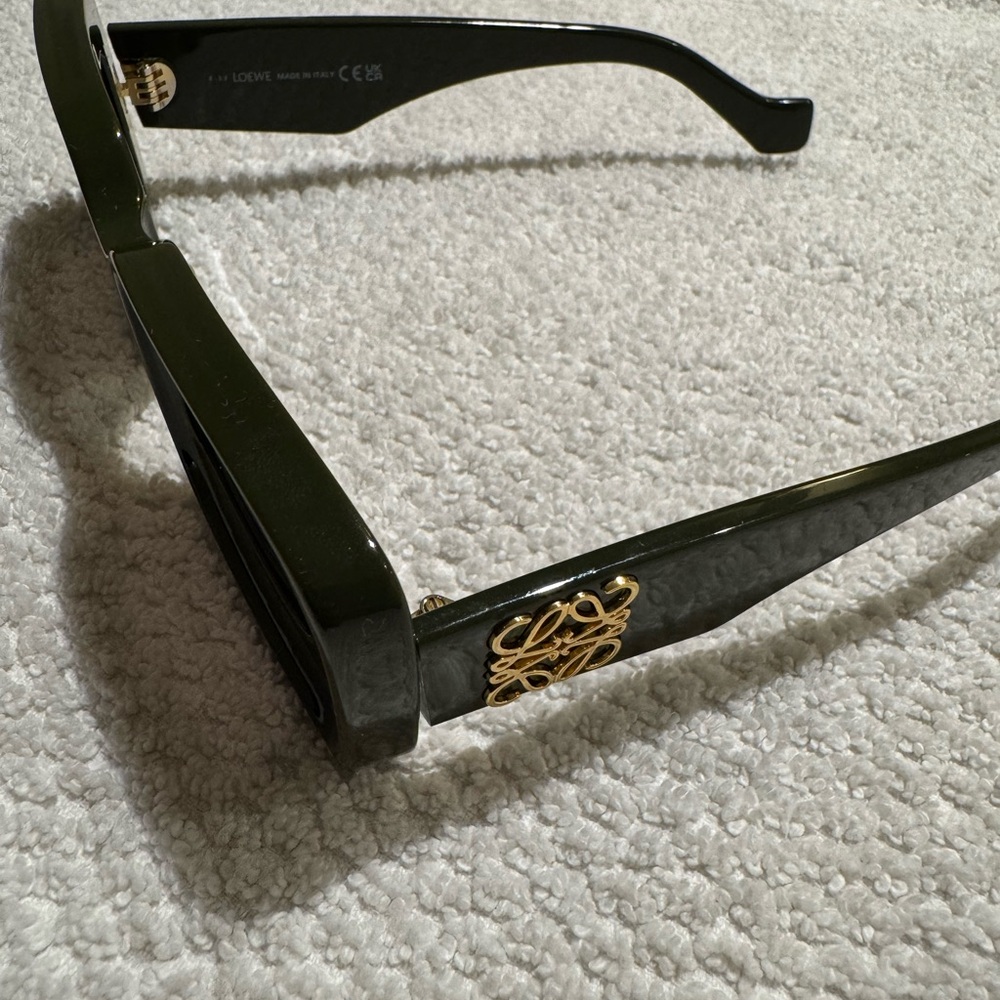Olive Green Rectangular Sunglasses - image 3
